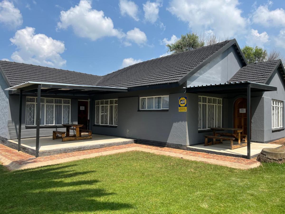 Firefly Budget Friendly Guest House Kempton Park Dış mekan fotoğraf